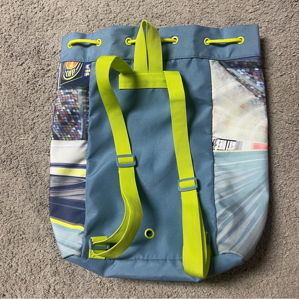 Disney Pixar Cars Lightning McQueen Drawstring Backpack - Picture 2 of 10